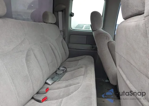 1999 GMC Sierra 1500 Sle z USA, uszkodzony, nr VIN 2GTEC19T8X1542025